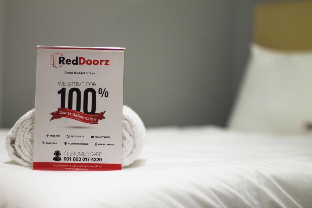 Reddoorz Apartment @ Margonda Residence Depok Exteriér fotografie