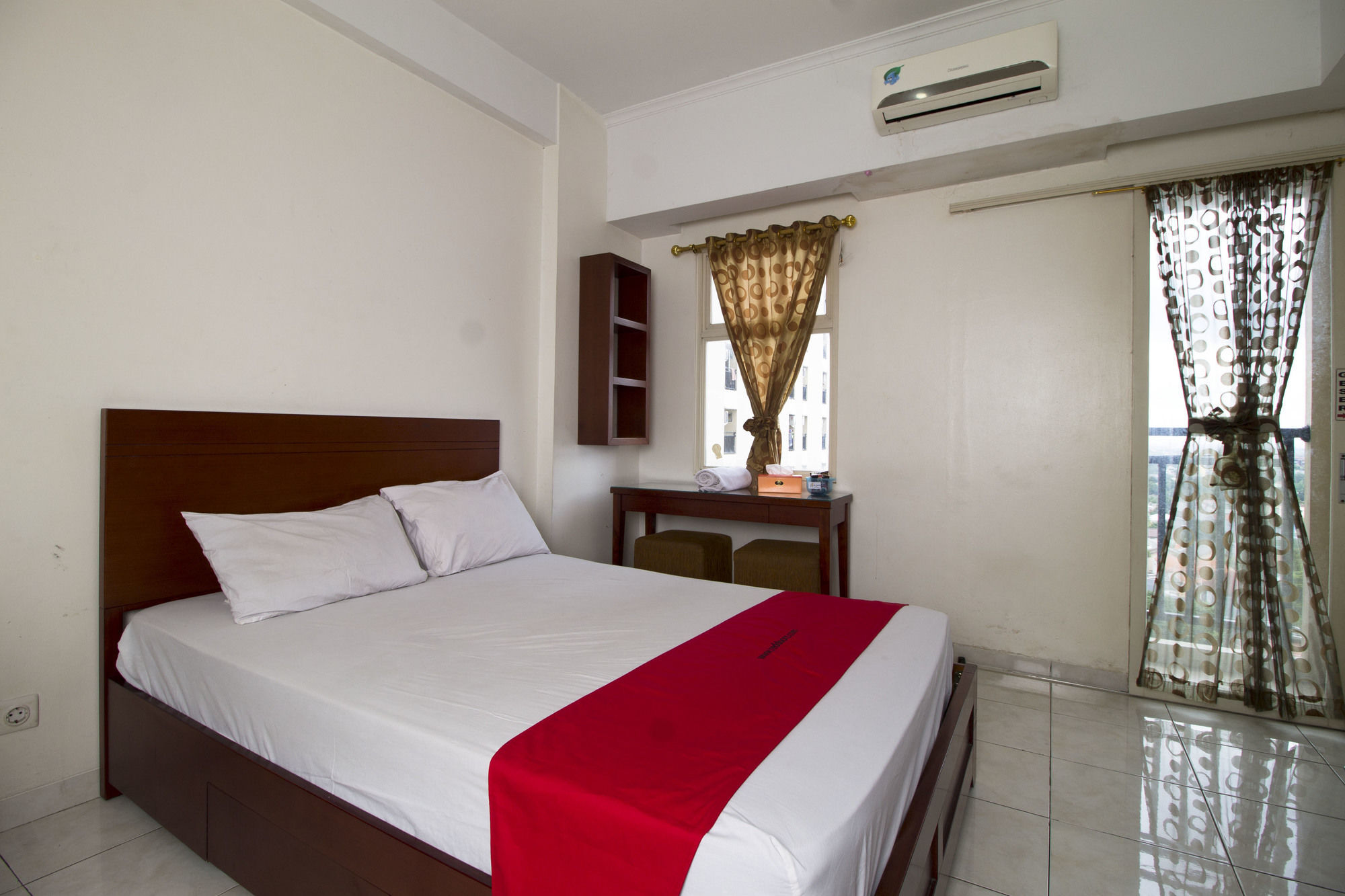 Reddoorz Apartment @ Margonda Residence Depok Exteriér fotografie